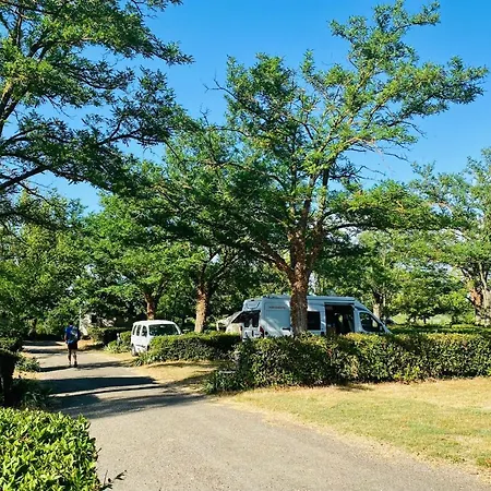 Camping Paradis Family Les Rives De L'Herault Gignac  Exterior photo