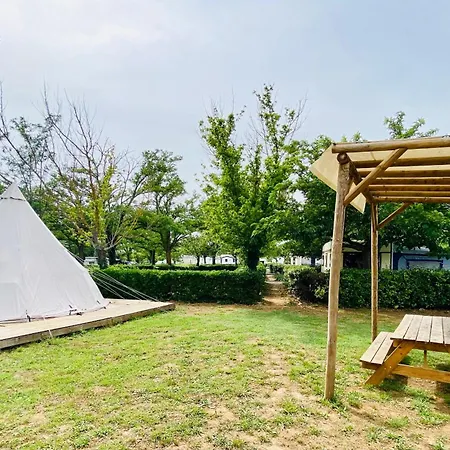Camping Paradis Family Les Rives De L'Herault Gignac  Exterior photo